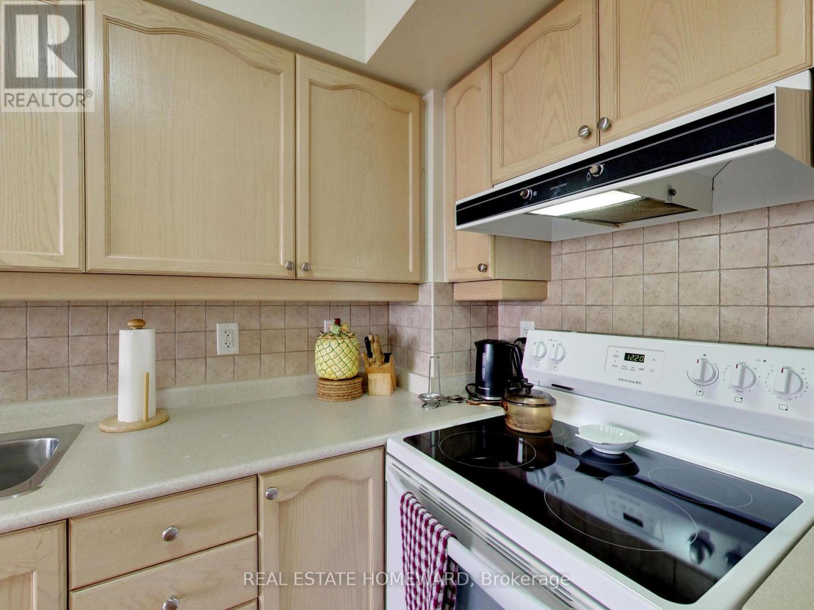 2010 - 710 Humberwood Boulevard, Toronto, Ontario  M9W 7J5 - Photo 19 - W13076434