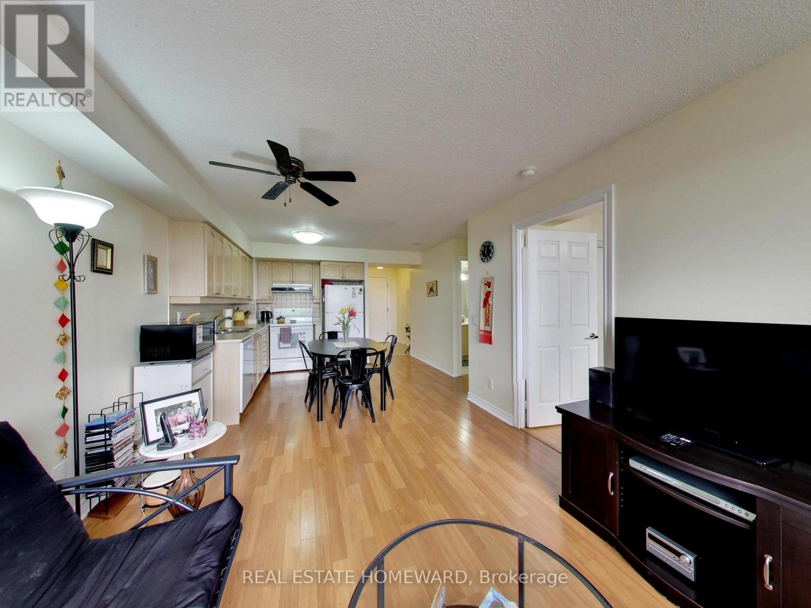 2010 - 710 Humberwood Boulevard, Toronto, Ontario  M9W 7J5 - Photo 24 - W13076434