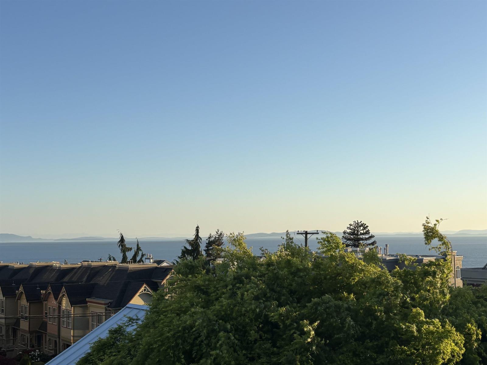 3 15161 PROSPECT STREET, white rock, British Columbia