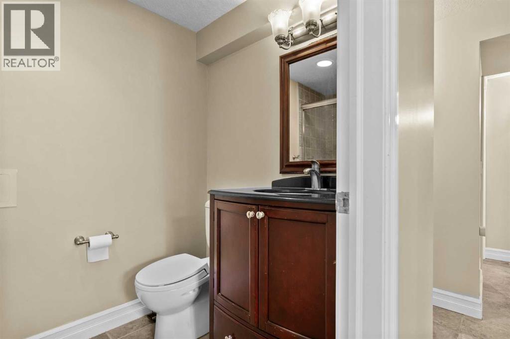 3816 Brighton Drive NW, Calgary, Alberta  T2L 1G8 - Photo 29 - A2304950