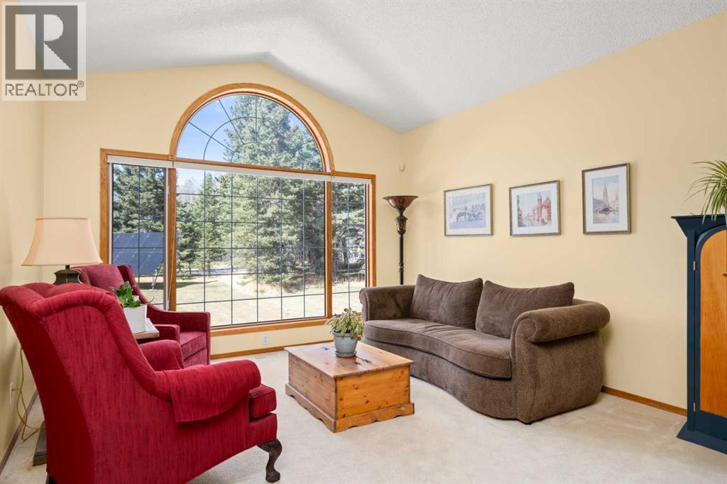 7 Coyote Close, Bragg Creek, Alberta  T0L 0K0 - Photo 2 - A2303432