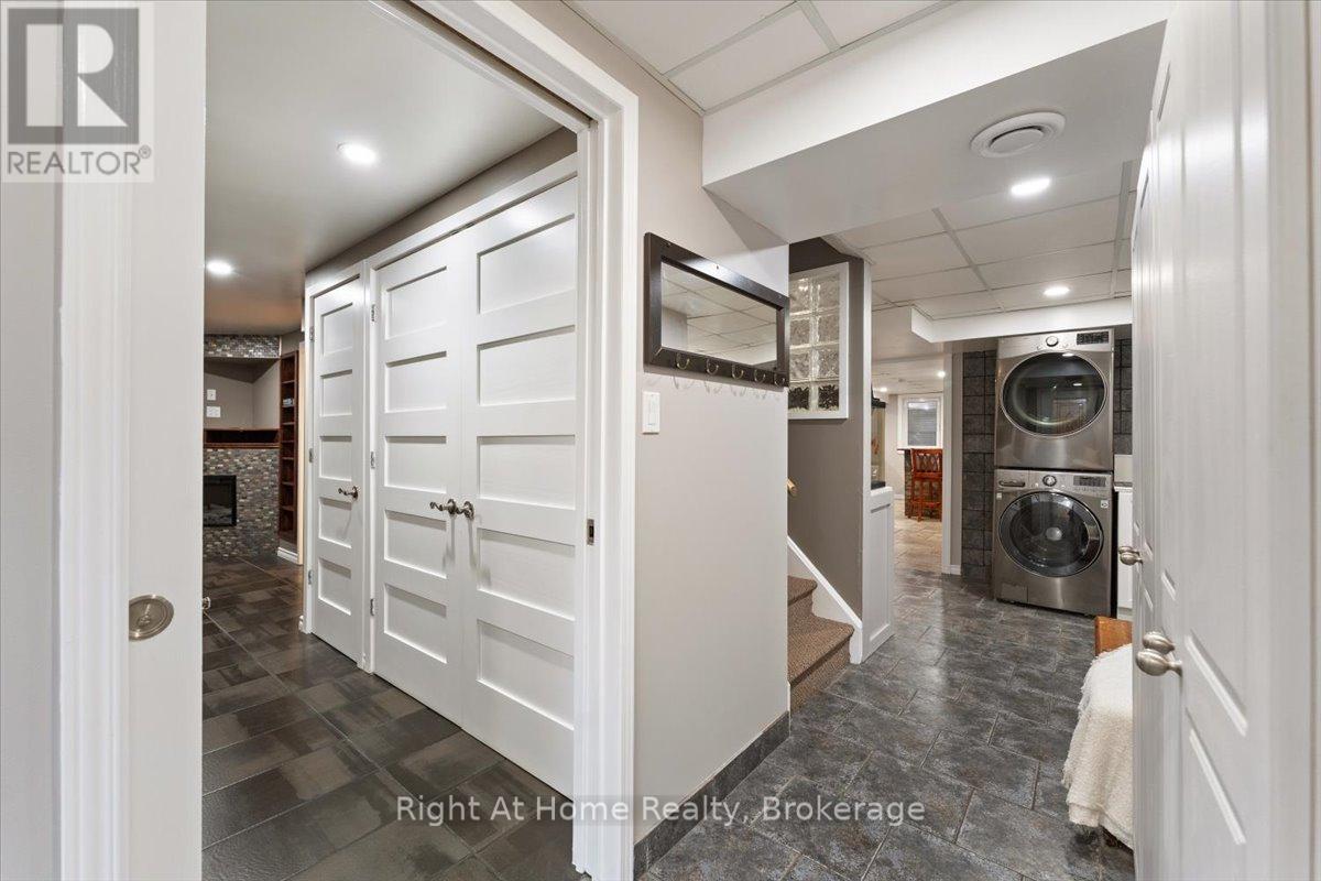 437 Shoreacres Road, Burlington, Ontario  L7L 5N2 - Photo 31 - W12968808