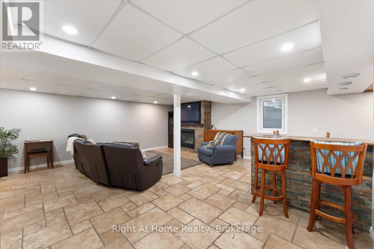 437 Shoreacres Road, Burlington, Ontario  L7L 5N2 - Photo 34 - W12968808