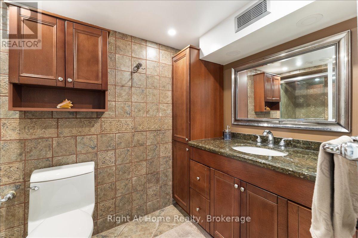 437 Shoreacres Road, Burlington, Ontario  L7L 5N2 - Photo 38 - W12968808