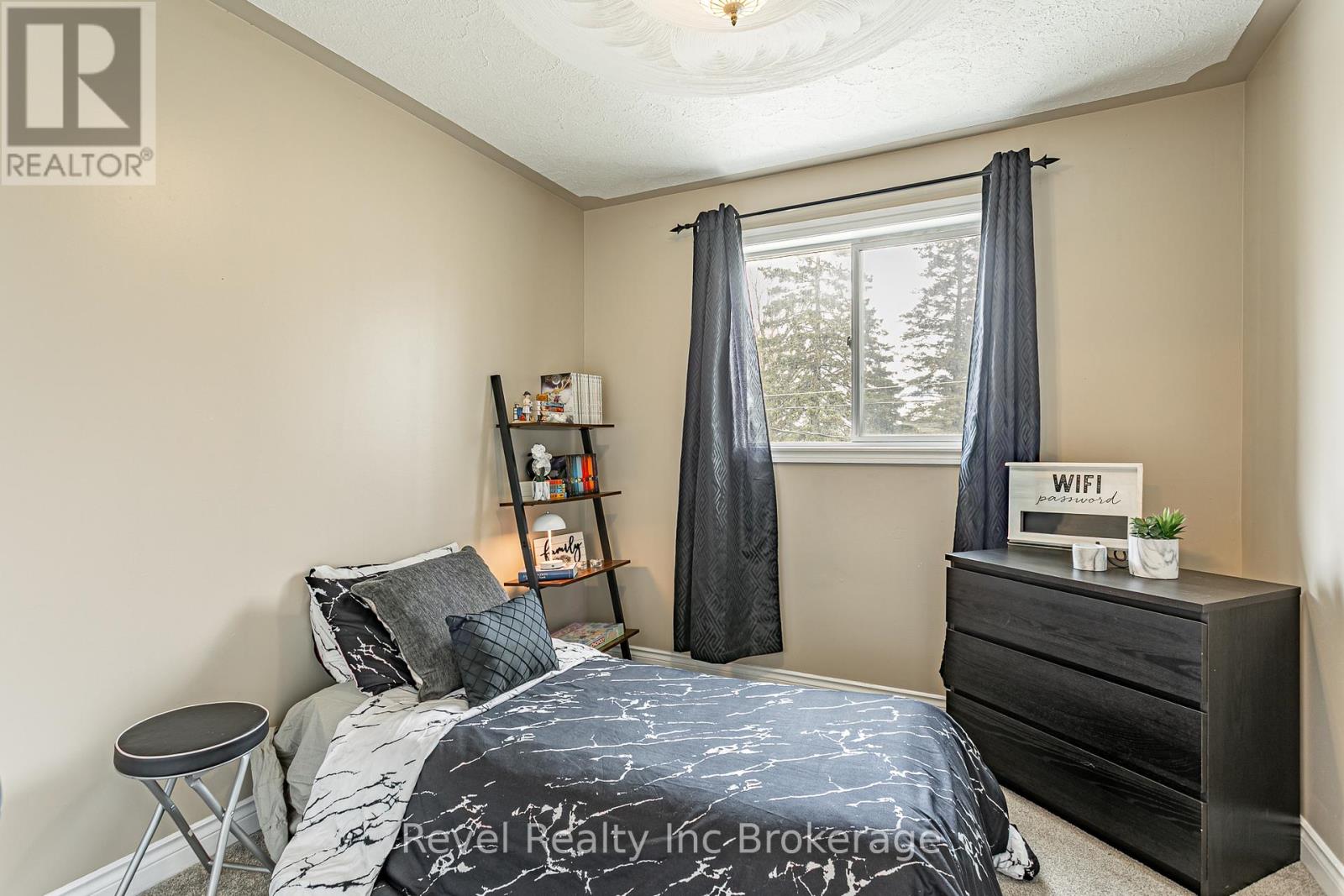 116 North Town Line, Ingersoll, Ontario  N5C 1R4 - Photo 12 - X13076534