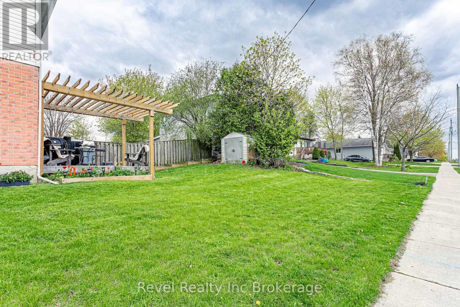 116 North Town Line, Ingersoll, Ontario  N5C 1R4 - Photo 24 - X13076534