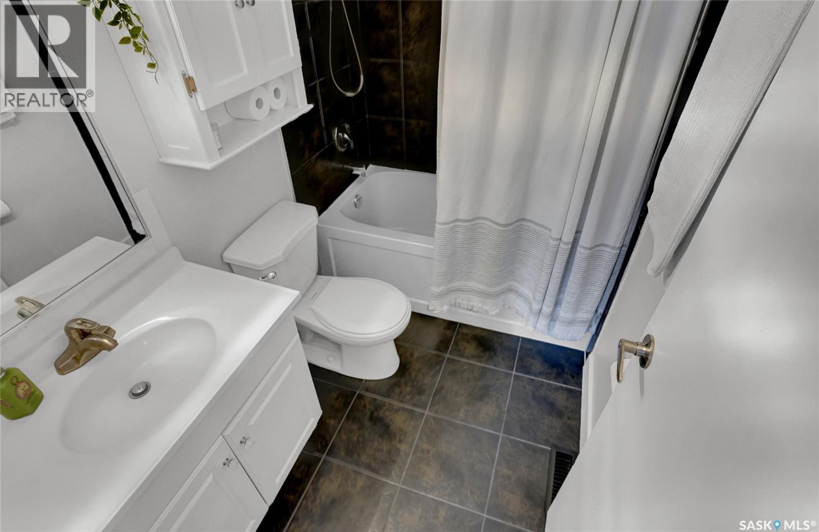23 Scrivener Crescent, Regina, Saskatchewan  S4N 4V6 - Photo 23 - SK034717