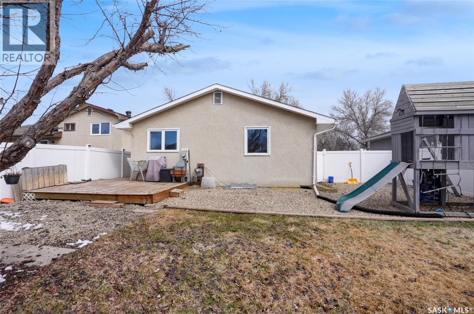 23 Scrivener Crescent, Regina, Saskatchewan  S4N 4V6 - Photo 32 - SK034717