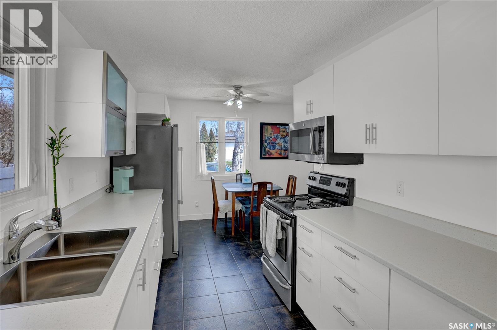 23 Scrivener Crescent, Regina, Saskatchewan  S4N 4V6 - Photo 7 - SK034717