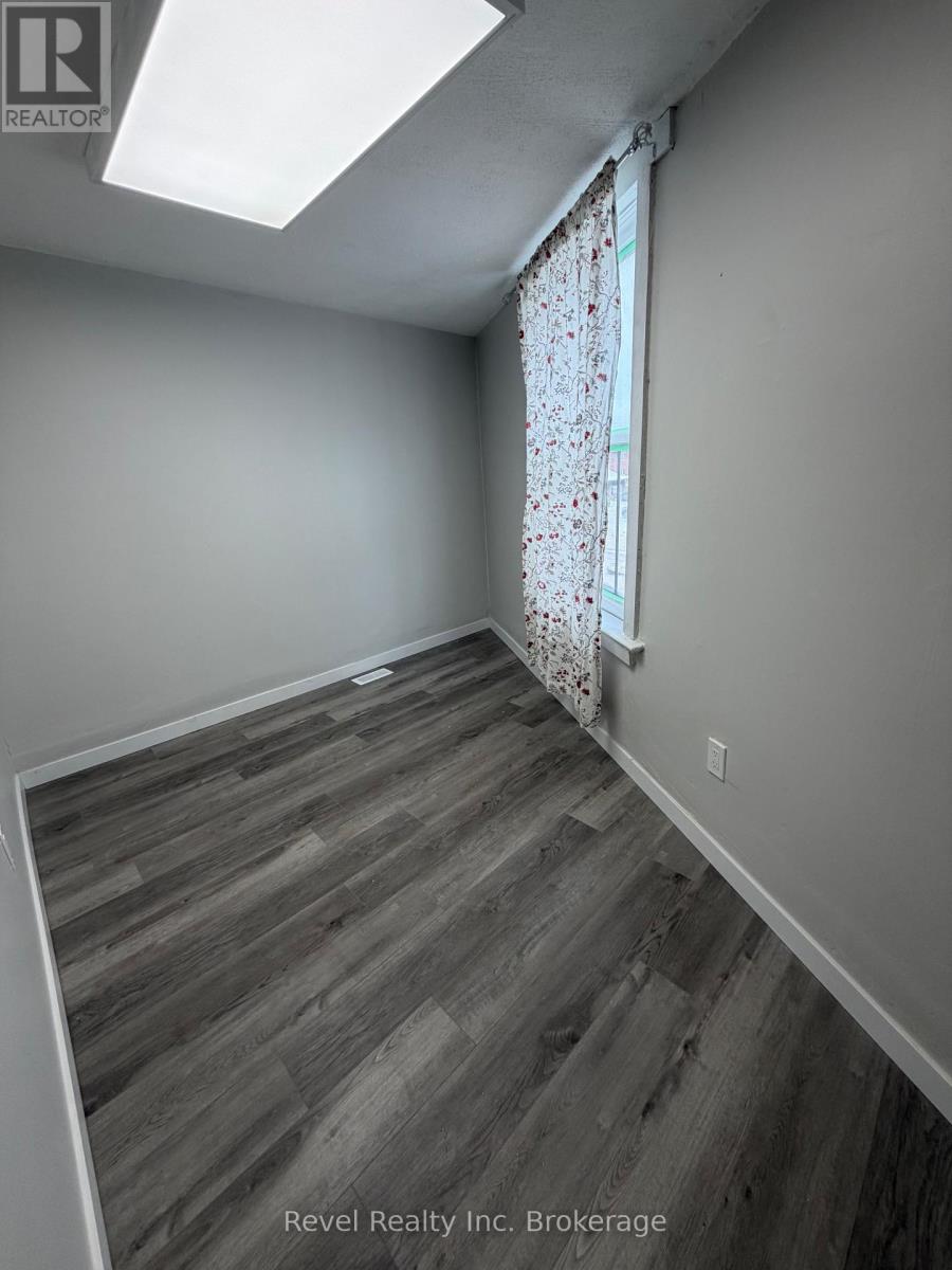 323 Algonquin Avenue, North Bay, Ontario  P1B 4W1 - Photo 10 - X13076566