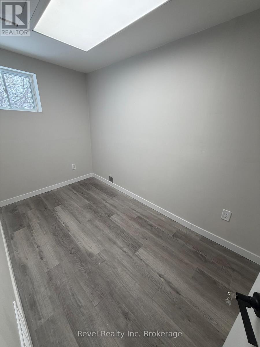 323 Algonquin Avenue, North Bay, Ontario  P1B 4W1 - Photo 12 - X13076566