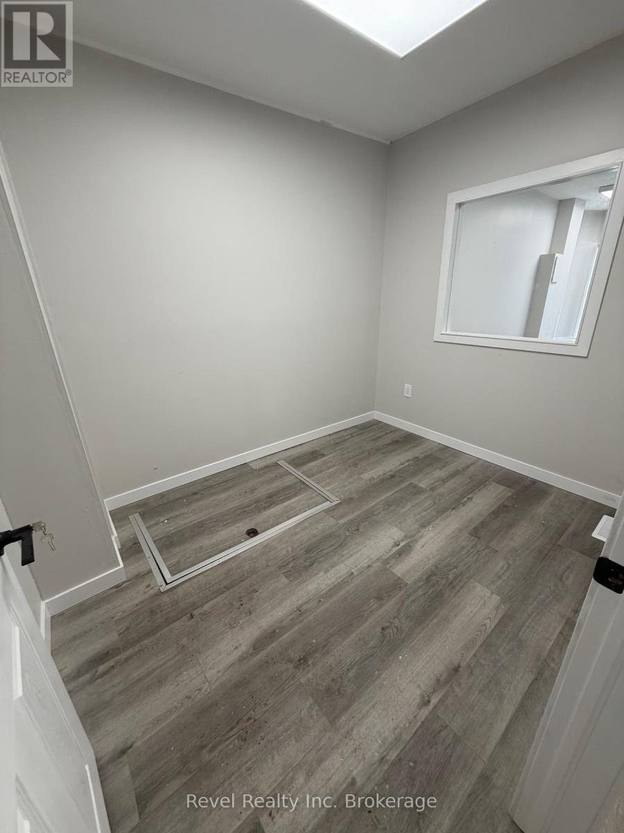 323 Algonquin Avenue, North Bay, Ontario  P1B 4W1 - Photo 15 - X13076566