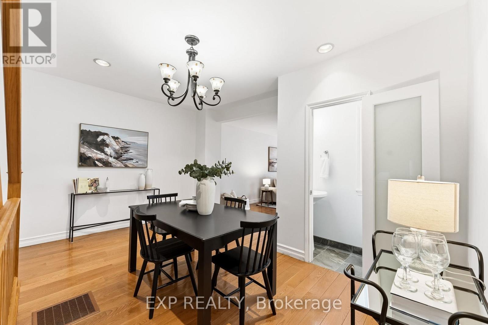 302 Bain Avenue, Toronto, Ontario  M4J 1B8 - Photo 10 - E13076560