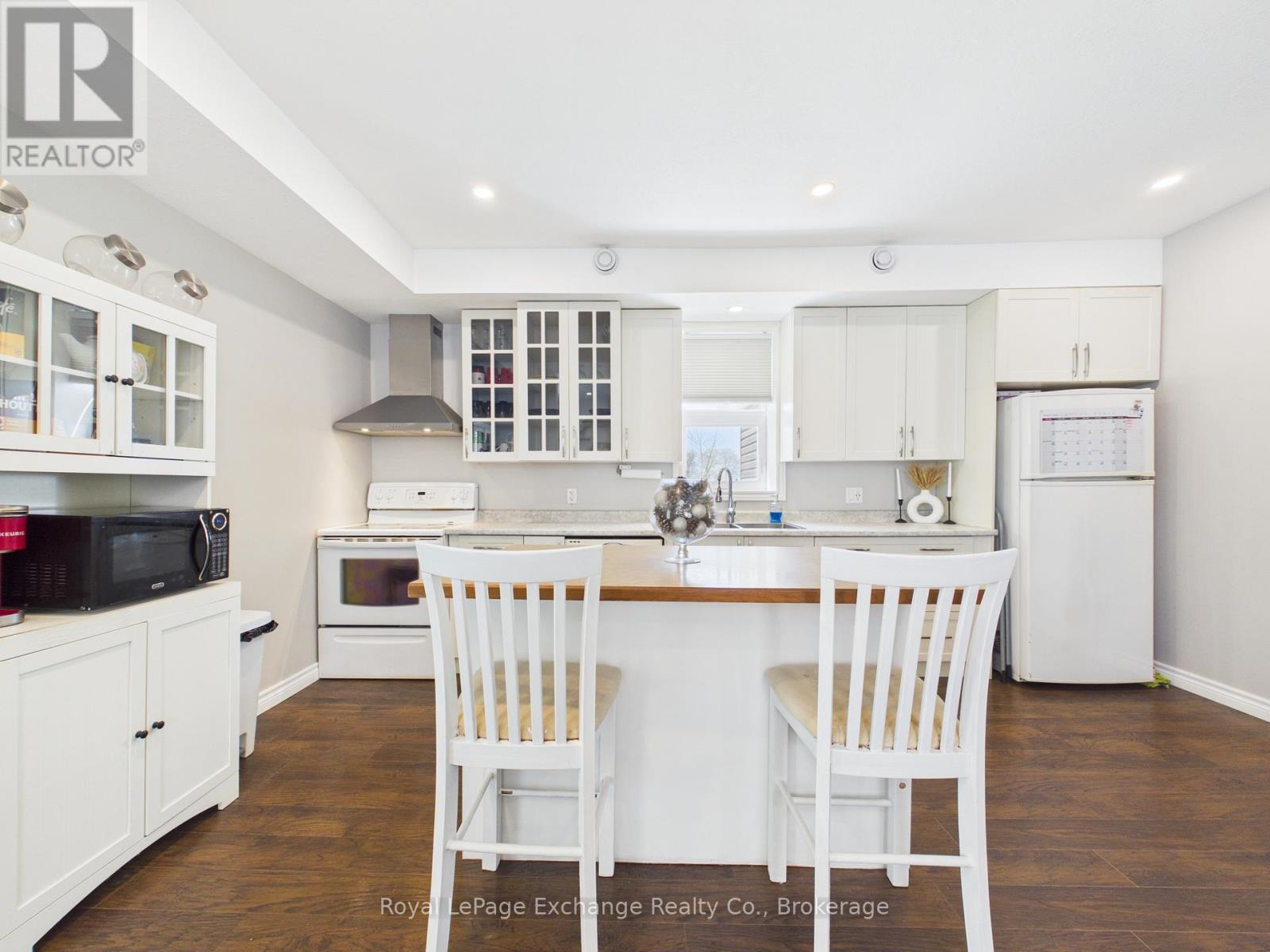 19 Main Street, Kincardine, Ontario  N0G 2T0 - Photo 3 - X13076532