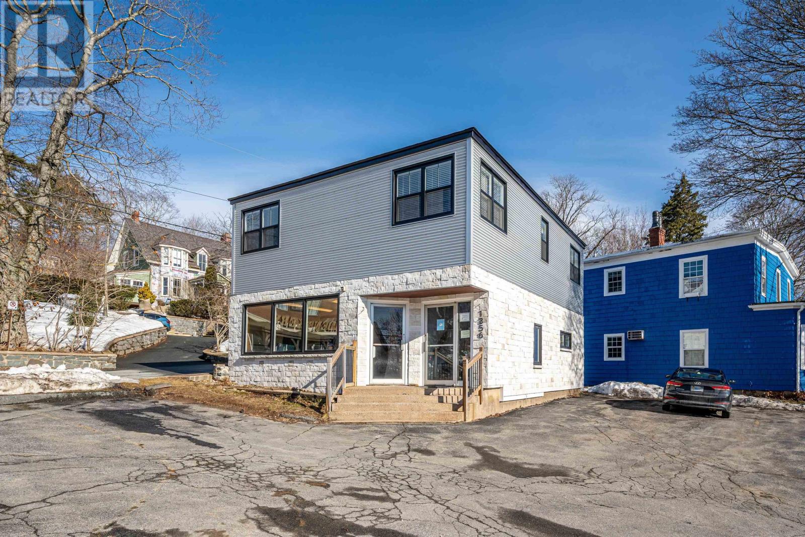 1356 Bedford Highway, Halifax, Nova Scotia  B4A 1E2 - Photo 1 - 202604556