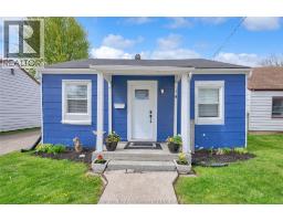 14 McNaughton AVENUE, Wallaceburg, Ontario