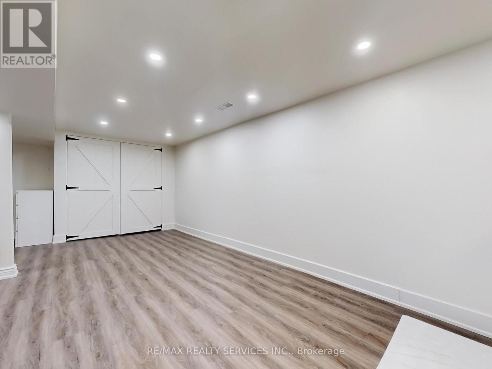 30 Haley Court, Brampton, Ontario  L6S 1N6 - Photo 29 - W12800652