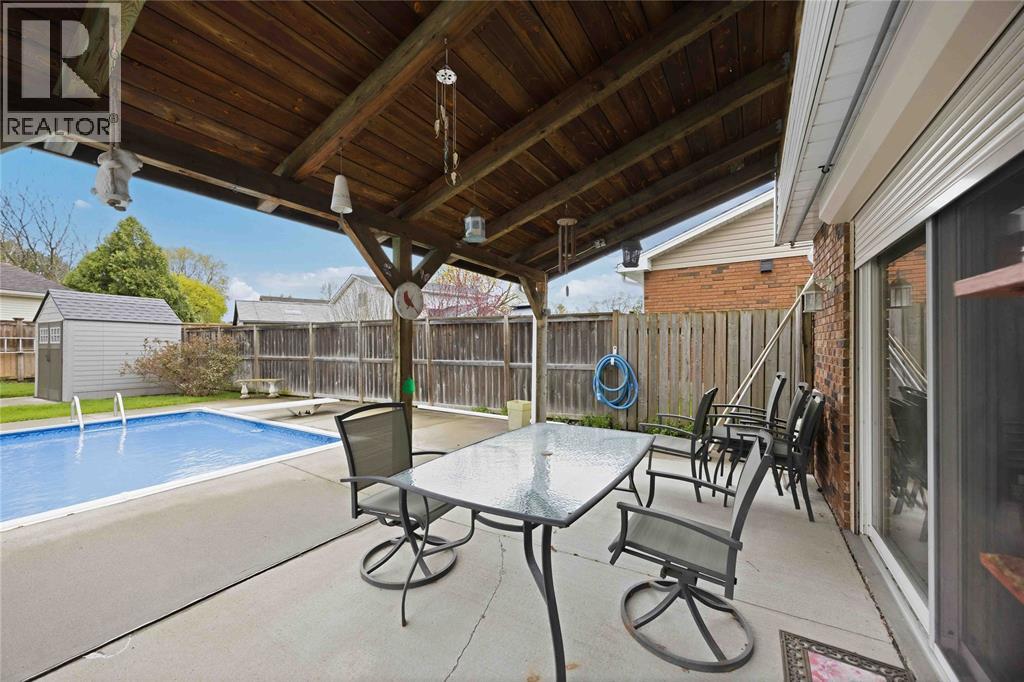 23 Dukinfield Court, Sarnia, Ontario  N7S 3Z4 - Photo 28 - 26009816
