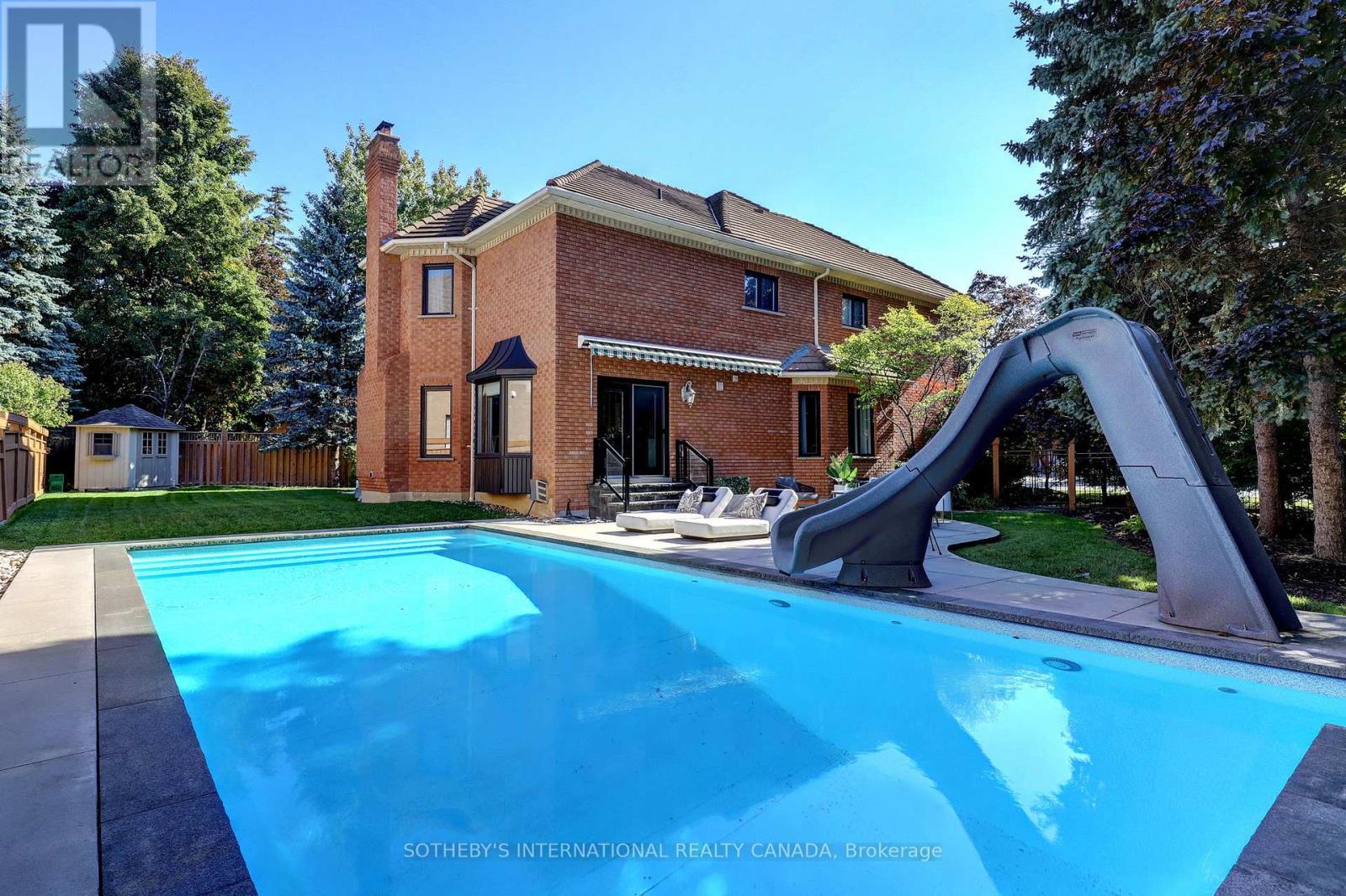 1939 CALGARY COURT, Mississauga, Ontario