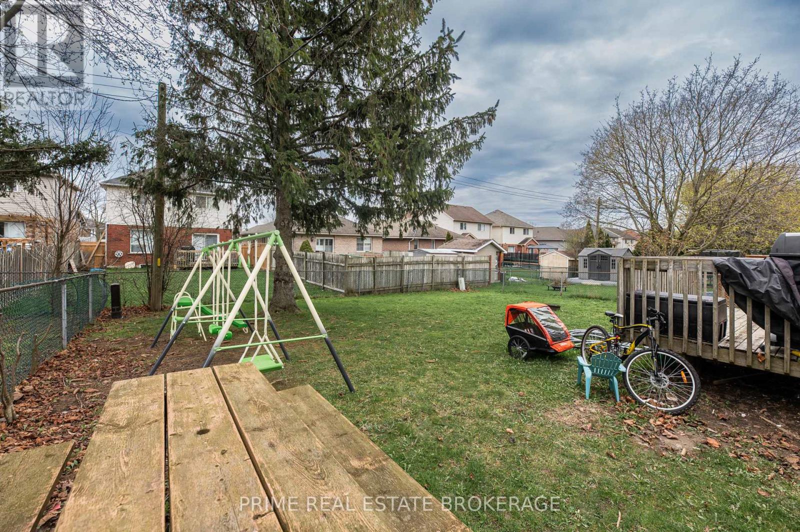 56 Leger Avenue, St. Thomas, Ontario  N5R 5P7 - Photo 5 - X13076554