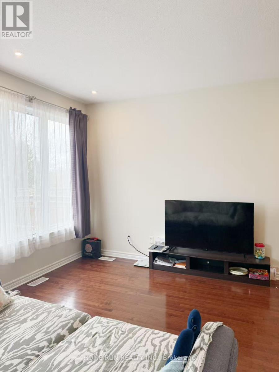 215 Via San Marino Street, Ottawa, Ontario  K6H 5R6 - Photo 7 - X13076530