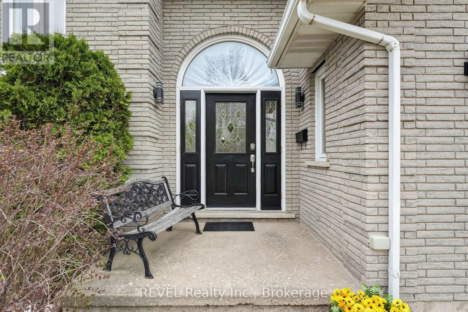 28 Vanjo Drive, Welland, Ontario  L3C 7B6 - Photo 5 - X13076542