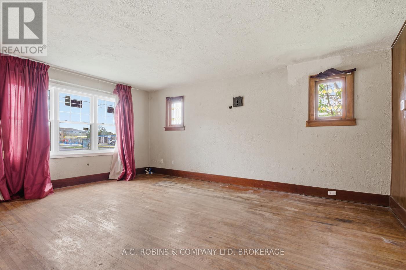 578 Southworth Street S, Welland, Ontario  L3B 1Z9 - Photo 11 - X13076578