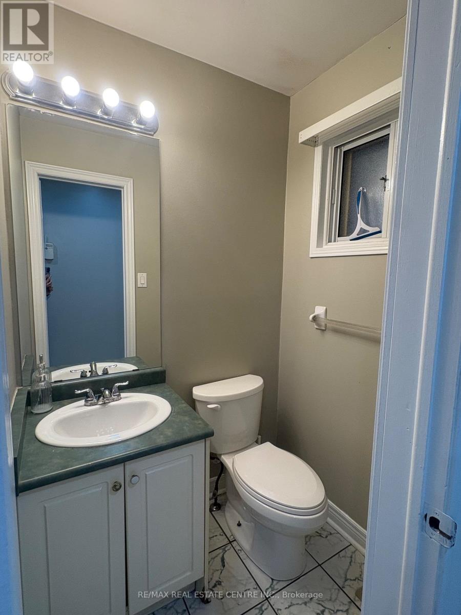 199 - 199 Baronwood Court, Brampton, Ontario  L6V 3H9 - Photo 4 - W13074192