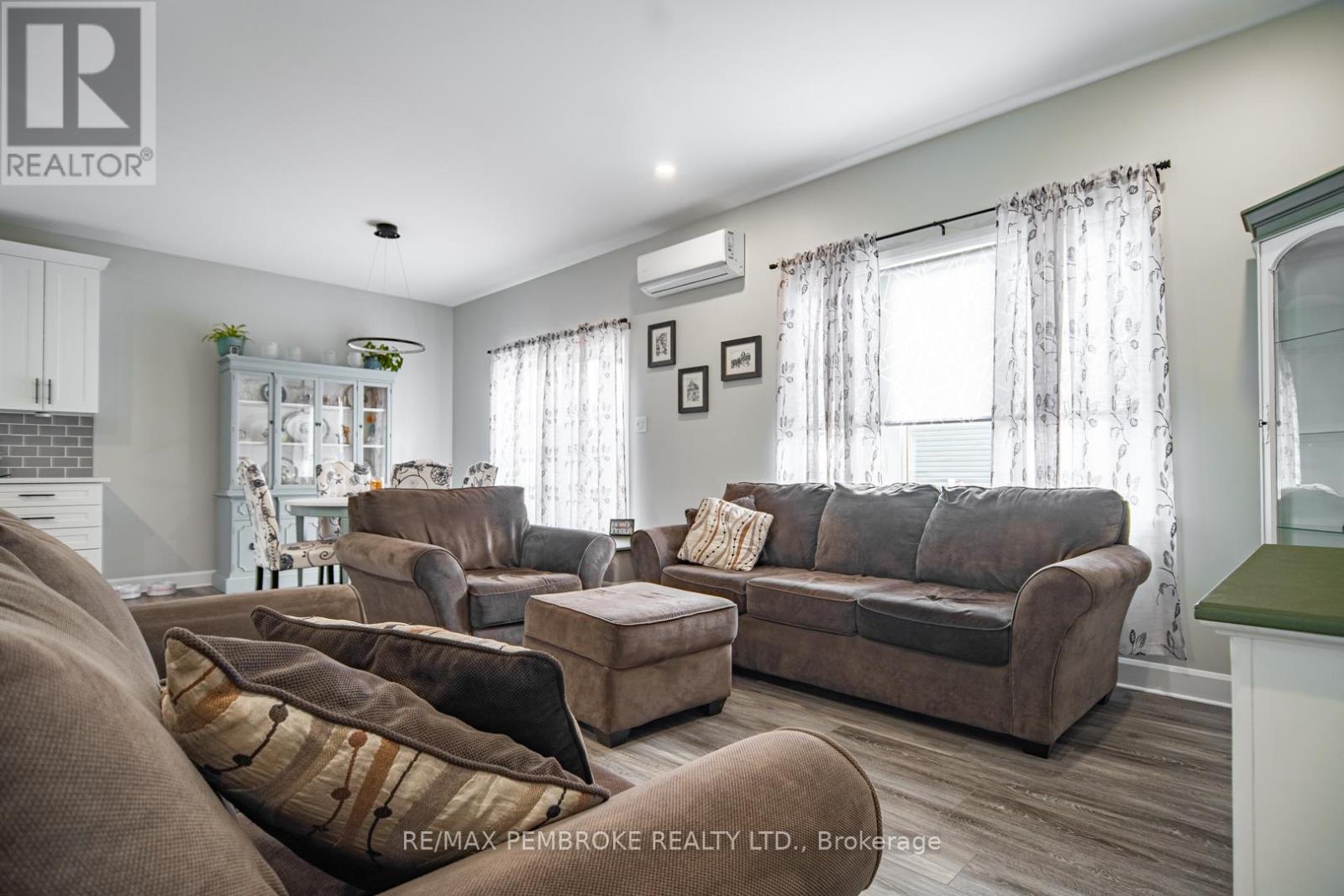 33 Durant Street, Petawawa, Ontario  K8H 0G3 - Photo 21 - X13076580