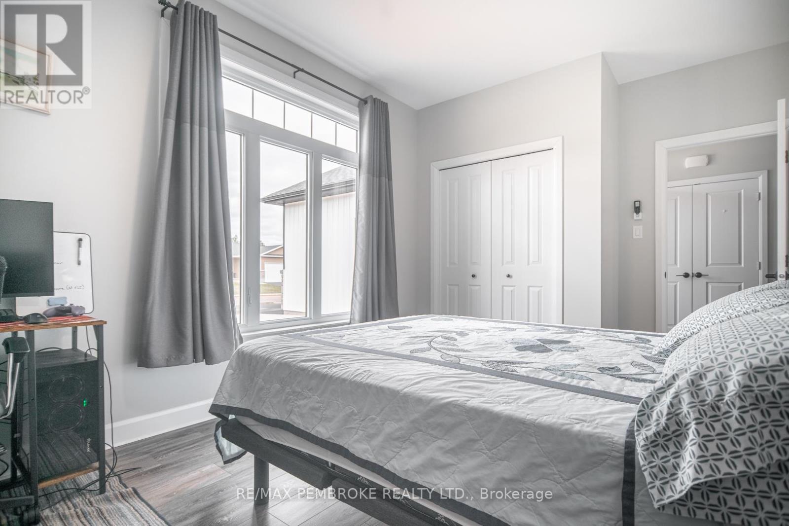 33 Durant Street, Petawawa, Ontario  K8H 0G3 - Photo 28 - X13076580