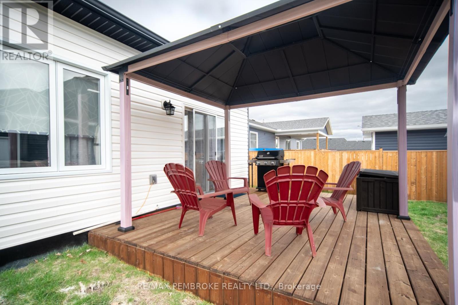 33 Durant Street, Petawawa, Ontario  K8H 0G3 - Photo 32 - X13076580