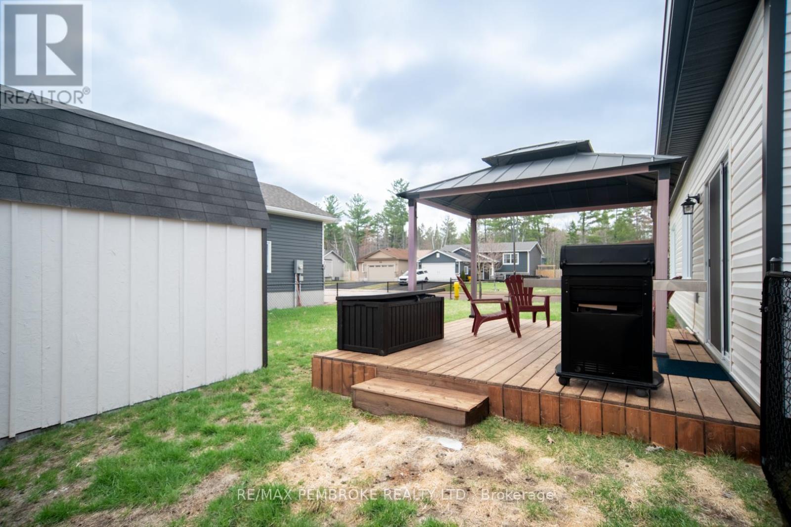 33 Durant Street, Petawawa, Ontario  K8H 0G3 - Photo 47 - X13076580