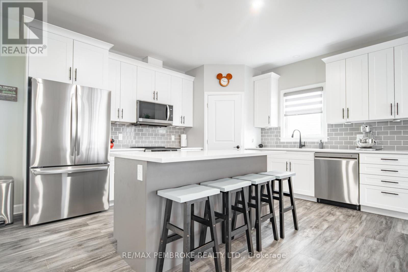 33 Durant Street, Petawawa, Ontario  K8H 0G3 - Photo 6 - X13076580
