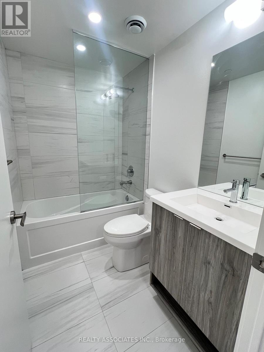 5305 - 138 Downes Street, Toronto, Ontario  M5E 0E4 - Photo 12 - C13076458