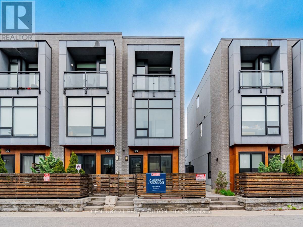 33 ACHTMAN LANE, Toronto, Ontario