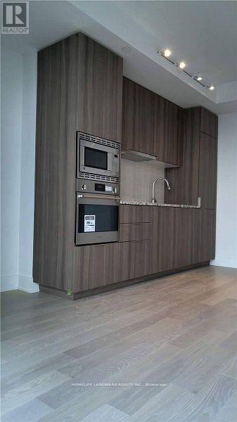 3704 - 955 Bay Street, Toronto, Ontario  M5S 0C6 - Photo 5 - C13076552
