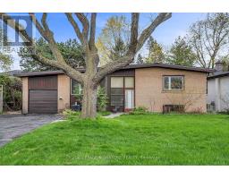 85 THREE VALLEYS DRIVE, Toronto, Ontario
