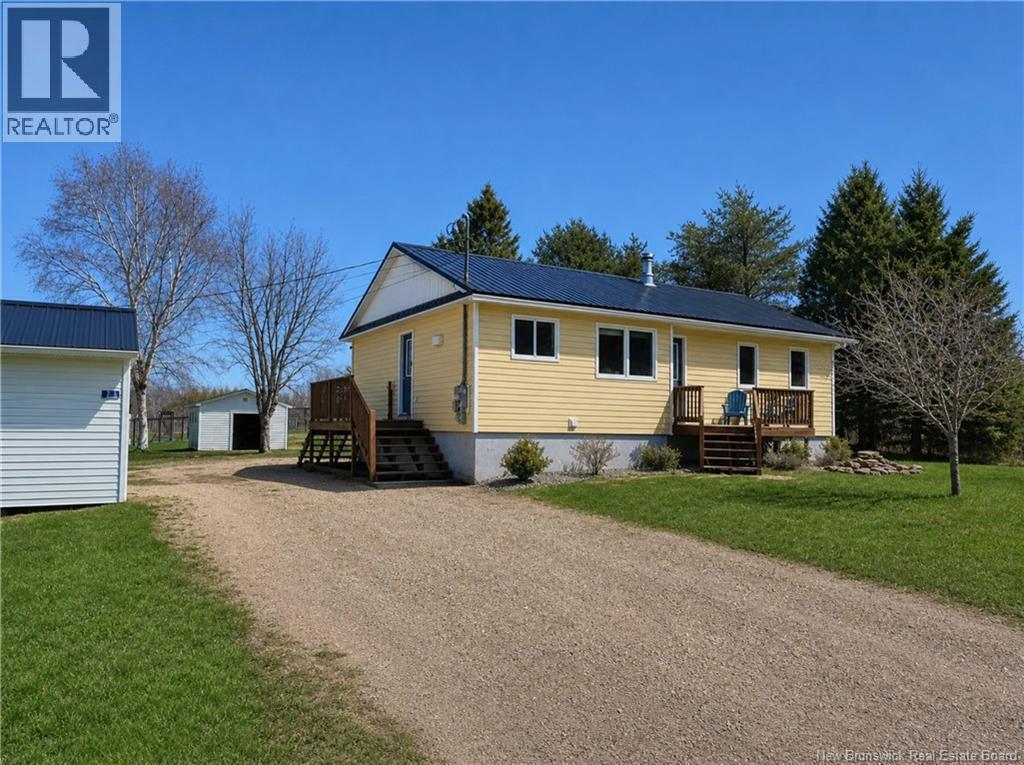 75 Hesler Drive, Sackville, New Brunswick  E4L 3E7 - Photo 1 - NB138489