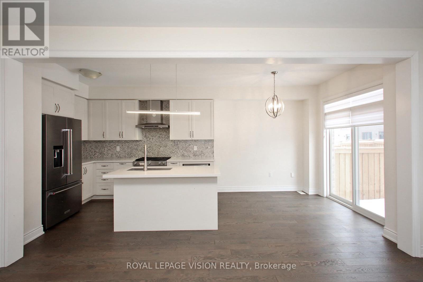 67 Ogston Crescent, Whitby, Ontario  L1P 0H2 - Photo 4 - E13076446
