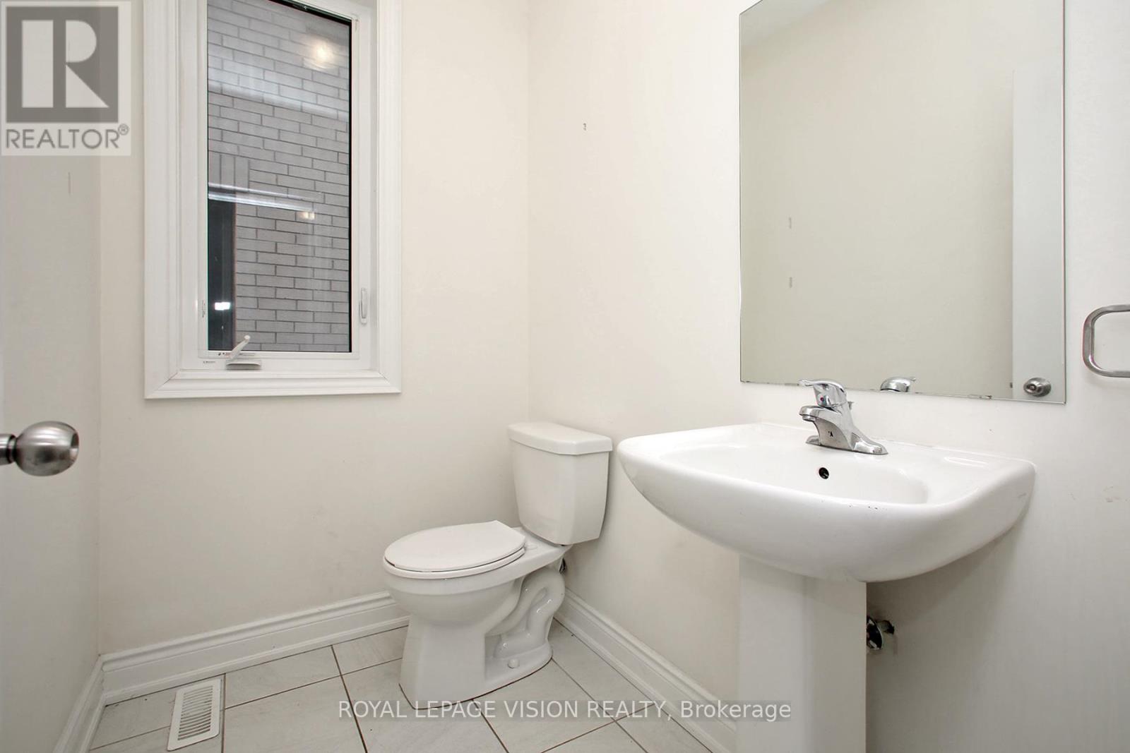 67 Ogston Crescent, Whitby, Ontario  L1P 0H2 - Photo 6 - E13076446