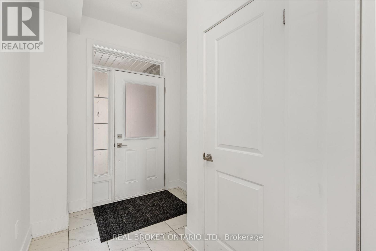 9 Nautical Way, Whitby, Ontario  L1N 0N2 - Photo 7 - E13076486