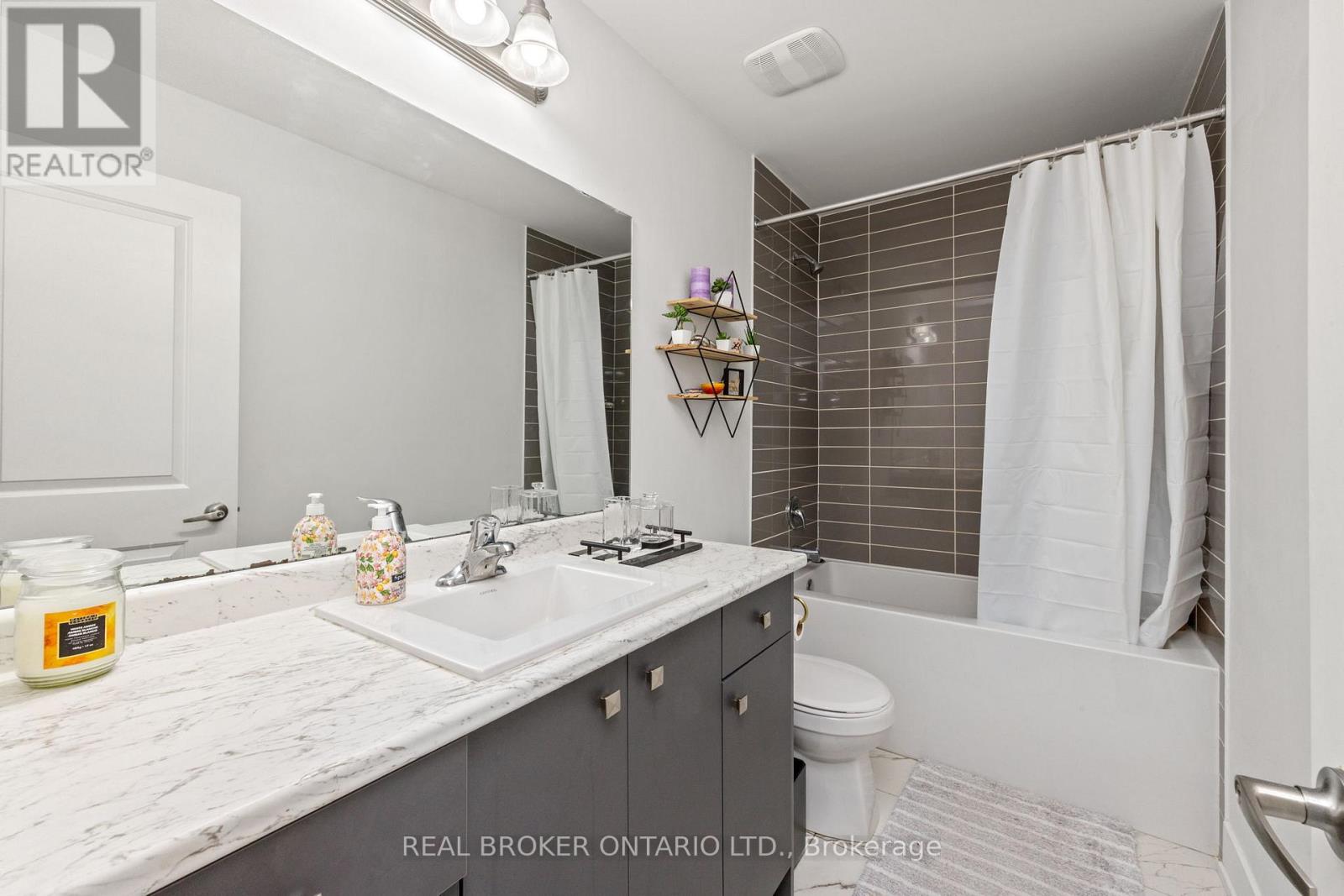 9 Nautical Way, Whitby, Ontario  L1N 0N2 - Photo 8 - E13076486