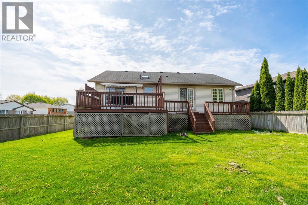 10 D'andrea Trail, Sarnia, Ontario  N7S 6H2 - Photo 38 - 26009902