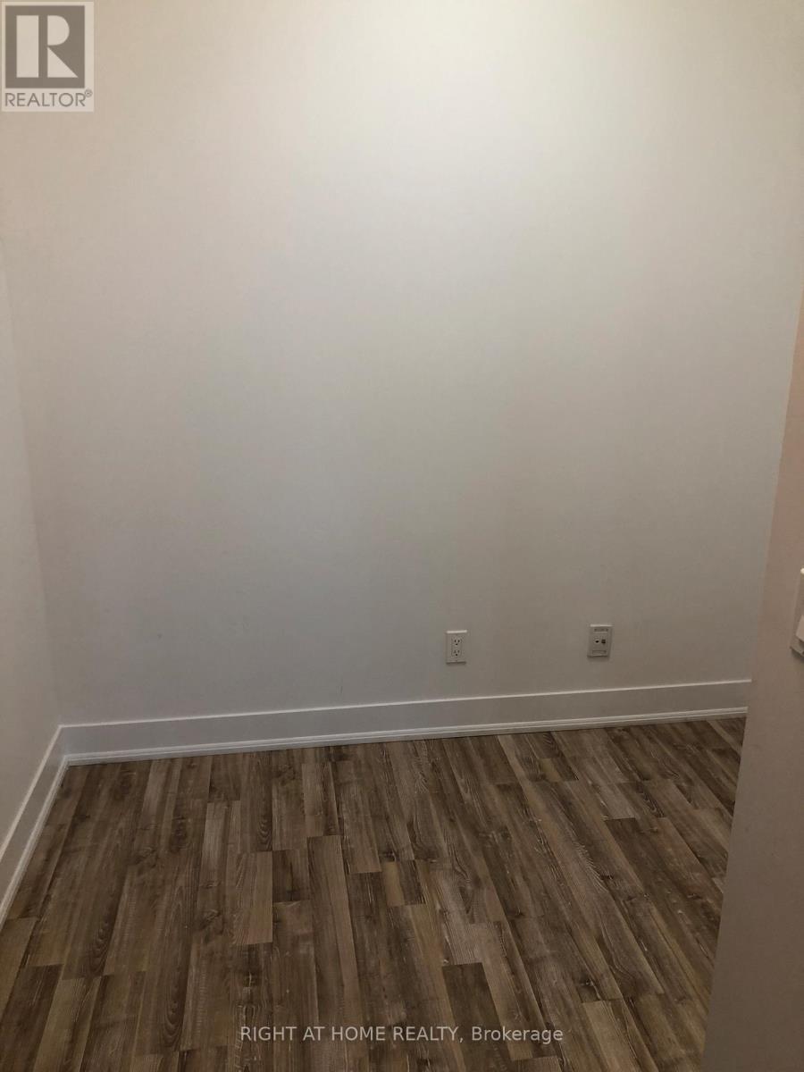1003 - 9471 Yonge Street, Richmond Hill, Ontario  L4C 0Z5 - Photo 13 - N13076524