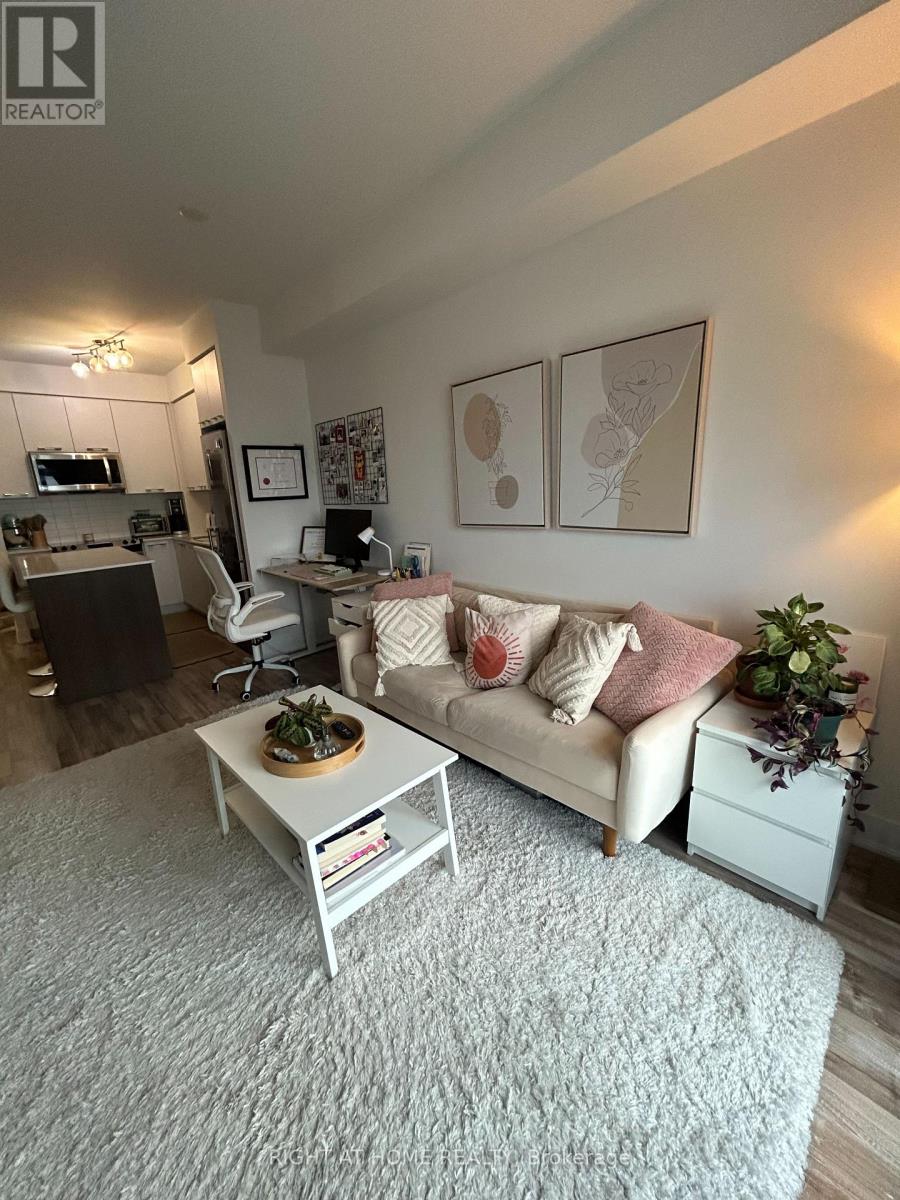 1003 - 9471 Yonge Street, Richmond Hill, Ontario  L4C 0Z5 - Photo 8 - N13076524
