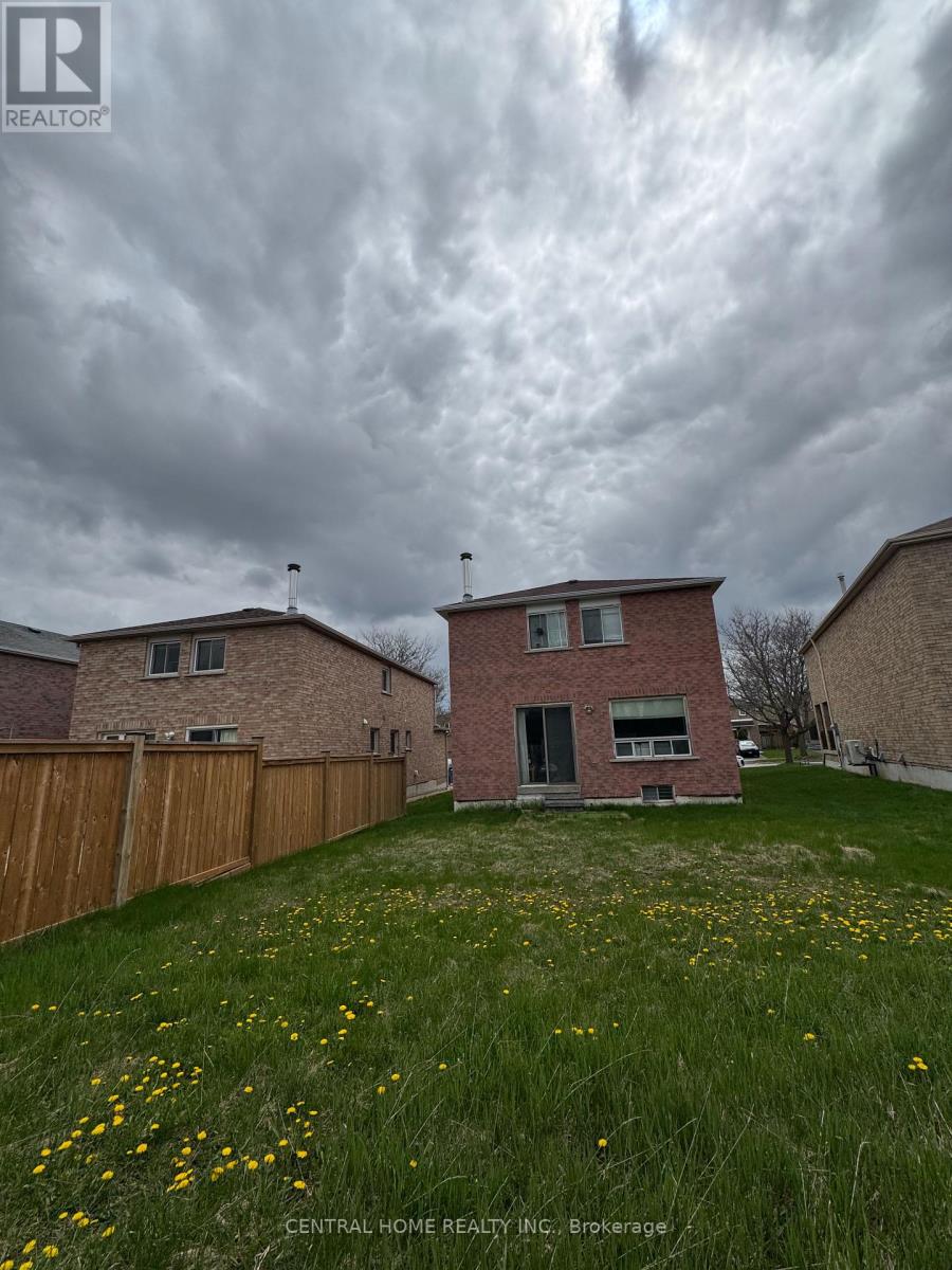 10 Cedarhurst Drive, Richmond Hill, Ontario  L4S 1B7 - Photo 3 - N13076600