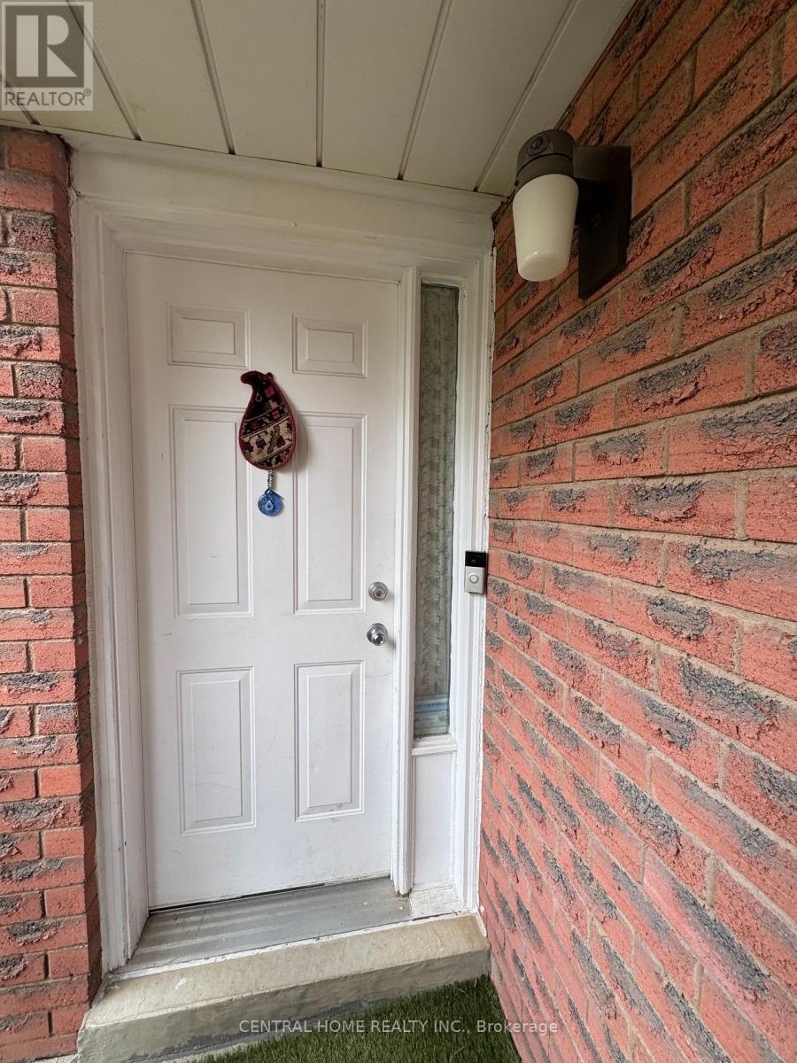10 Cedarhurst Drive, Richmond Hill, Ontario  L4S 1B7 - Photo 6 - N13076600