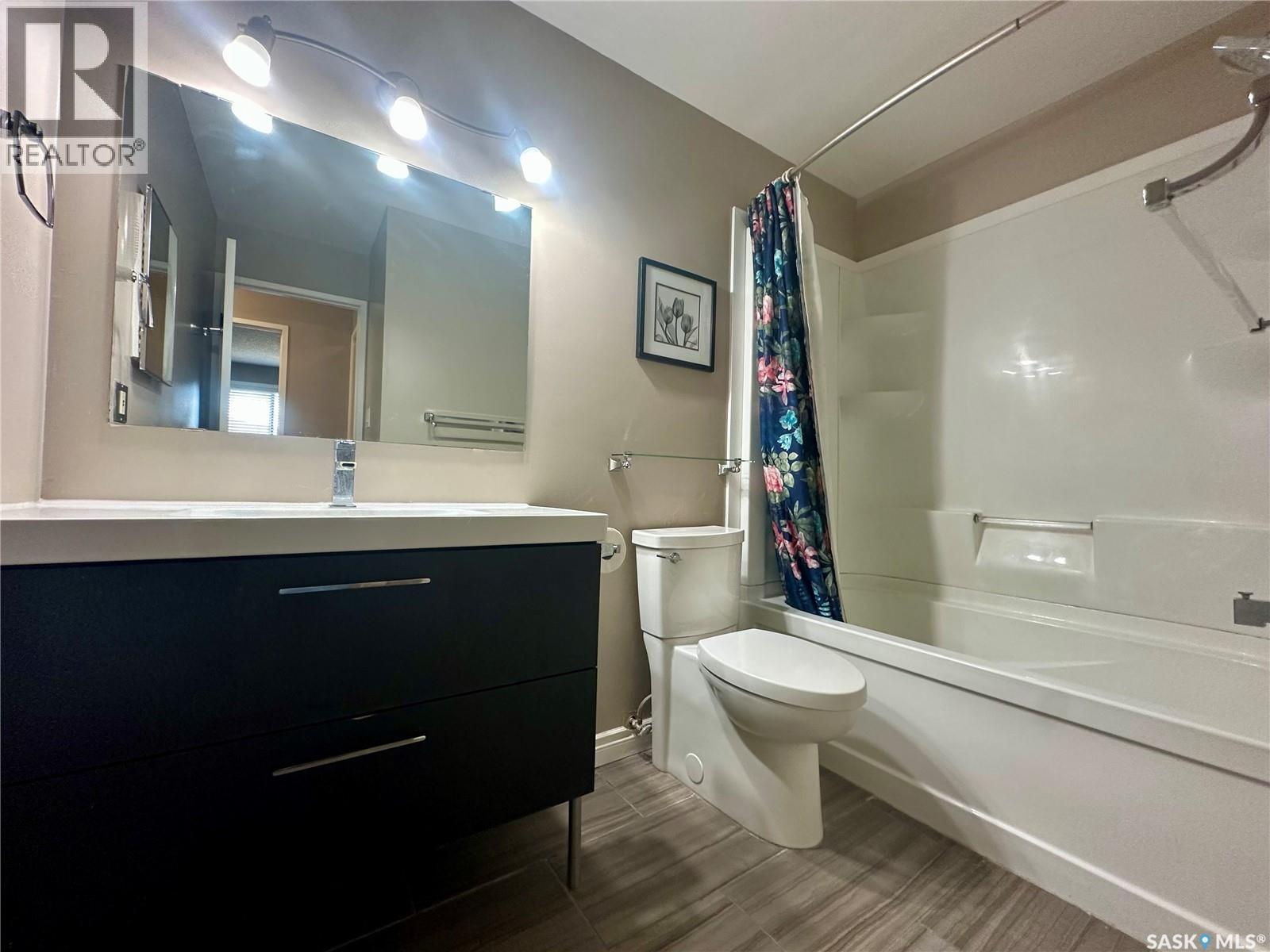 312 315 Tait Crescent, Saskatoon, Saskatchewan  S7H 5K6 - Photo 9 - SK034691