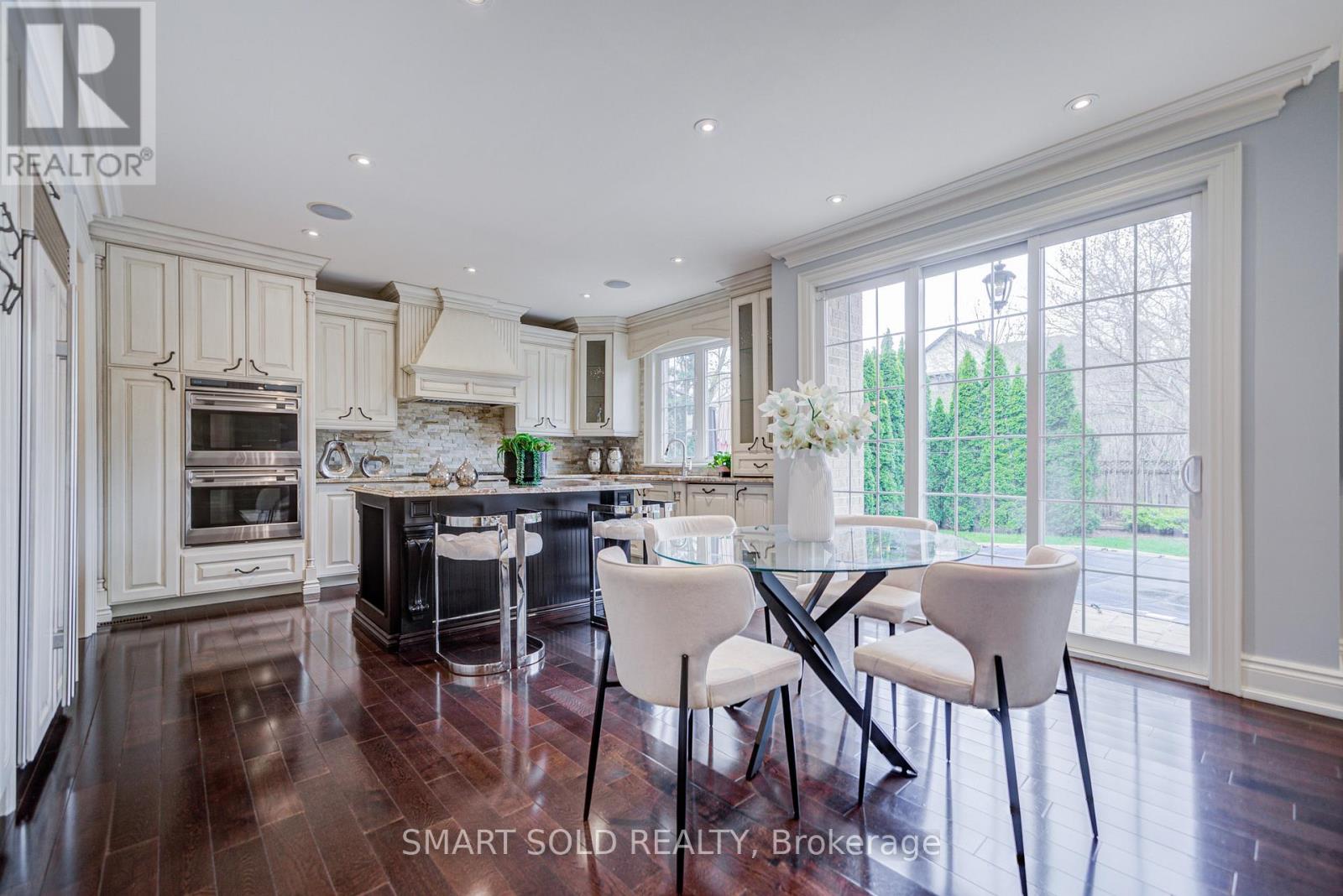 70 Hartfield Road, Toronto, Ontario  M9A 3E2 - Photo 12 - W13076456