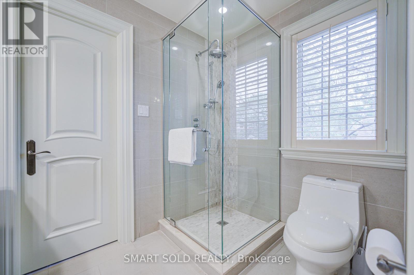 70 Hartfield Road, Toronto, Ontario  M9A 3E2 - Photo 35 - W13076456
